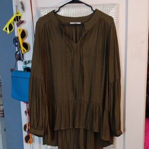 Ro & De Olive Semi-sheer Blouse with Flowing Design, Large